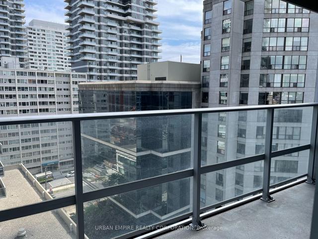 1201 - 2191 Yonge St, Condo with 1 bedrooms, 2 bathrooms and 0 parking in Toronto ON | Image 13