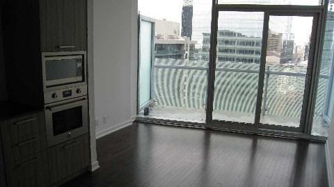 3008 - 12 York St, Condo with 0 bedrooms, 1 bathrooms and null parking in Toronto ON | Image 5