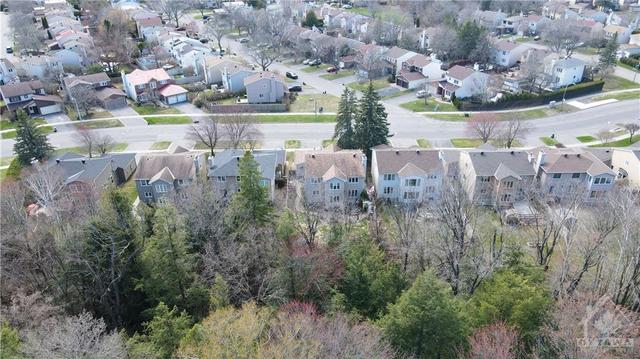 1505 Forest Valley Drive, House detached with 4 bedrooms, 3 bathrooms and 4 parking in Ottawa ON | Image 2