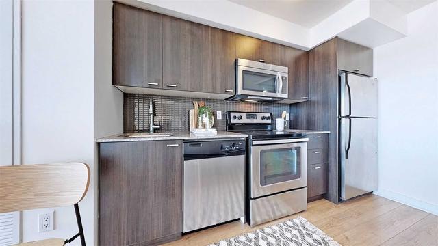 1401 - 78 Tecumseth St, Condo with 1 bedrooms, 1 bathrooms and 1 parking in Toronto ON | Image 9