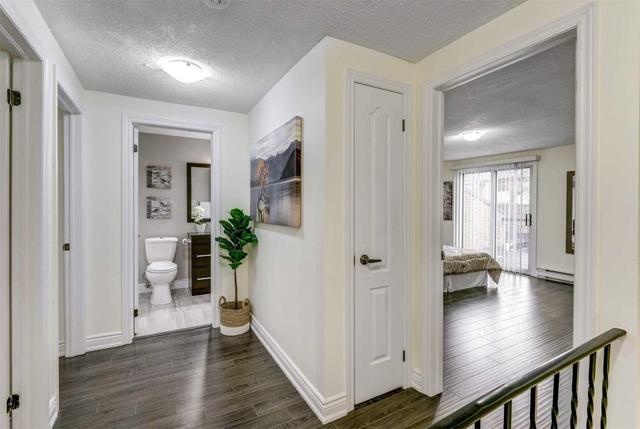40 Mccallum Crt, Townhouse with 3 bedrooms, 3 bathrooms and 1 parking in Brampton ON | Image 13