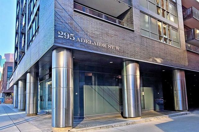 1004 - 295 Adelaide St W, Condo with 2 bedrooms, 2 bathrooms and 1 parking in Toronto ON | Image 19
