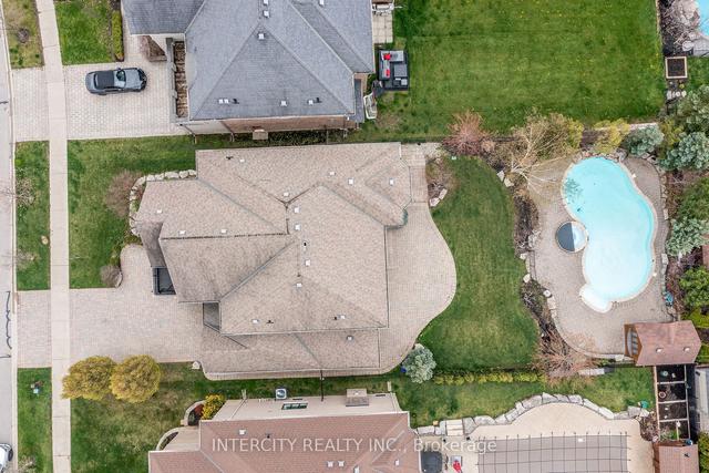 16 Springrain Crt, House detached with 4 bedrooms, 5 bathrooms and 6 parking in Vaughan ON | Image 30