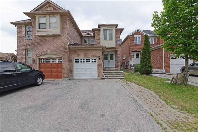7022 Black Walnut Tr, House semidetached with 3 bedrooms, 4 bathrooms and 1 parking in Mississauga ON | Image 1
