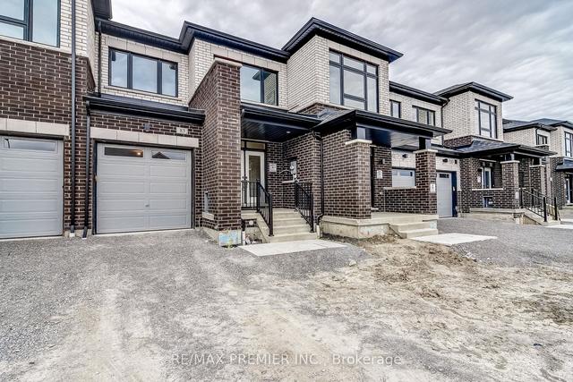 83 Armilia Pl, House attached with 4 bedrooms, 3 bathrooms and 2 parking in Whitby ON | Image 12