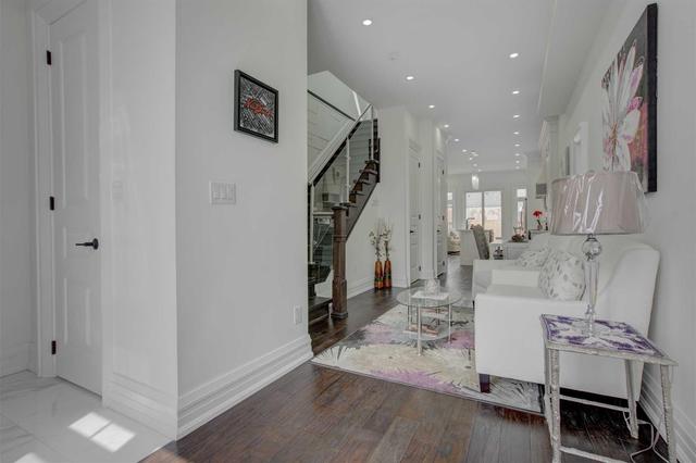 75 Castleton Ave, House detached with 3 bedrooms, 4 bathrooms and 1 parking in Toronto ON | Image 3