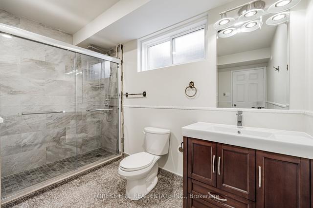 31 Garnier Crt, House detached with 4 bedrooms, 4 bathrooms and 4 parking in Toronto ON | Image 16