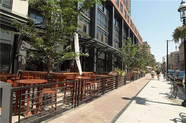 1104 - 8 The Esplanade St, Condo with 1 bedrooms, 1 bathrooms and 1 parking in Toronto ON | Image 2