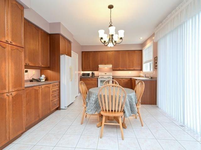 85 Sparta Dr, House detached with 4 bedrooms, 3 bathrooms and 6 parking in Brampton ON | Image 17
