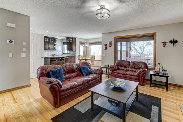 143 Country Hills View Nw, House detached with 3 bedrooms, 3 bathrooms and 4 parking in Calgary AB | Image 14