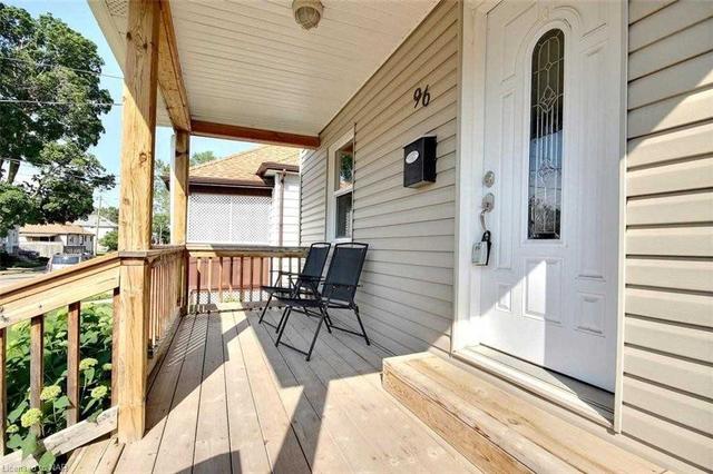 96 Vale Ave, House detached with 2 bedrooms, 1 bathrooms and 2 parking in St. Catharines ON | Image 9