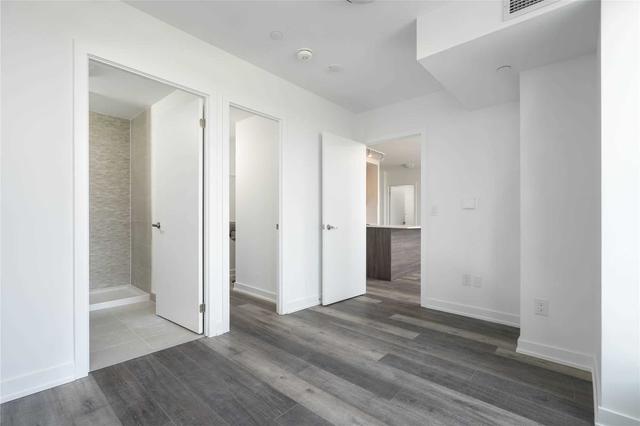 805 - 630 Greenwood Ave, Condo with 2 bedrooms, 2 bathrooms and 1 parking in Toronto ON | Image 3