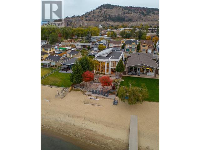 976 Manhattan Drive, House detached with 4 bedrooms, 3 bathrooms and 7 parking in Kelowna BC | Image 30