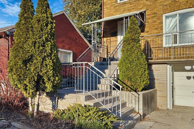 35 Ronald Ave, House detached with 4 bedrooms, 5 bathrooms and 2 parking in Toronto ON | Image 12