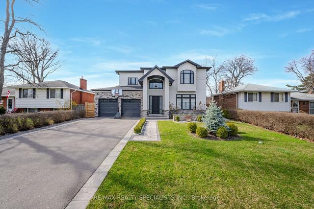 2043 Saxon Rd, House detached with 4 bedrooms, 5 bathrooms and 8 parking in Oakville ON | Image 12