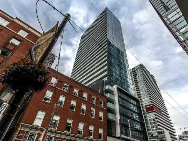 209 - 11 Charlotte St, Condo with 1 bedrooms, 1 bathrooms and null parking in Toronto ON | Image 1
