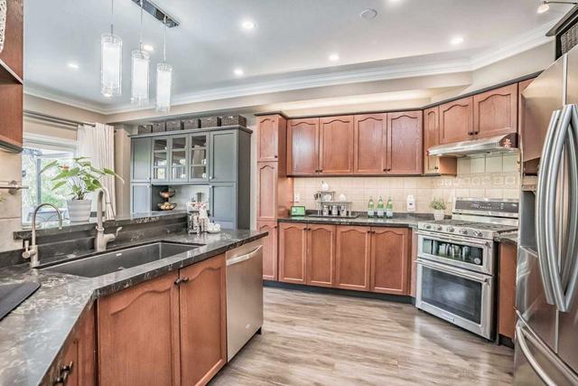 3833 Brinwood Gate, House detached with 4 bedrooms, 4 bathrooms and 4 parking in Mississauga ON | Image 3