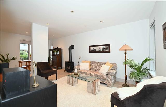 144 Glebemount Ave, House detached with 3 bedrooms, 2 bathrooms and 0 parking in Toronto ON | Image 30