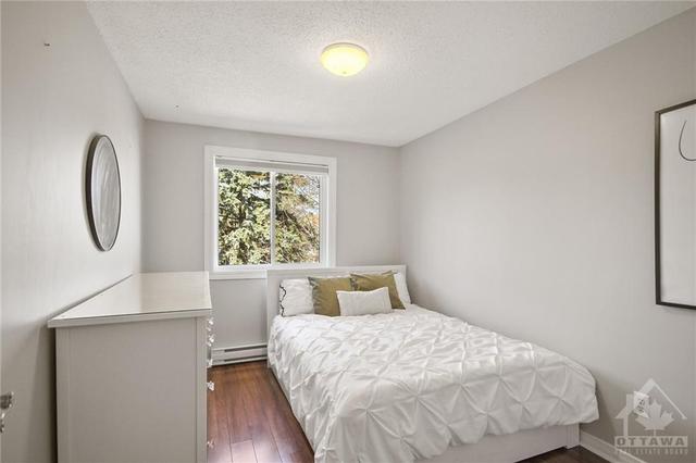6 Lovell Lane, Townhouse with 3 bedrooms, 2 bathrooms and 1 parking in Ottawa ON | Image 22
