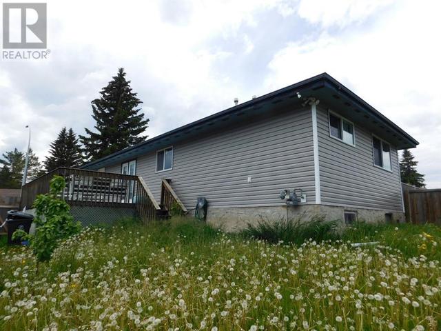 5719 - 53 Streetclose, House semidetached with 4 bedrooms, 1 bathrooms and 2 parking in Rocky Mountain House AB | Image 25