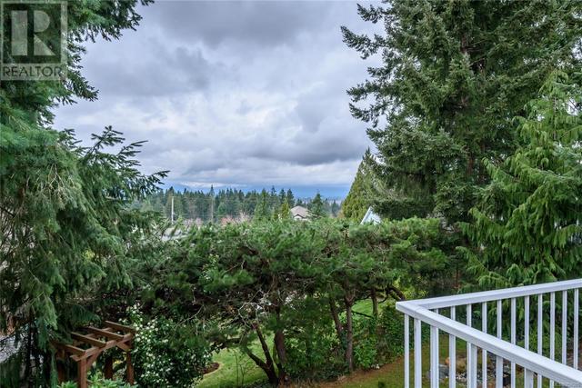 1115 Evergreen Ave, House detached with 5 bedrooms, 3 bathrooms and 2 parking in Courtenay BC | Image 36