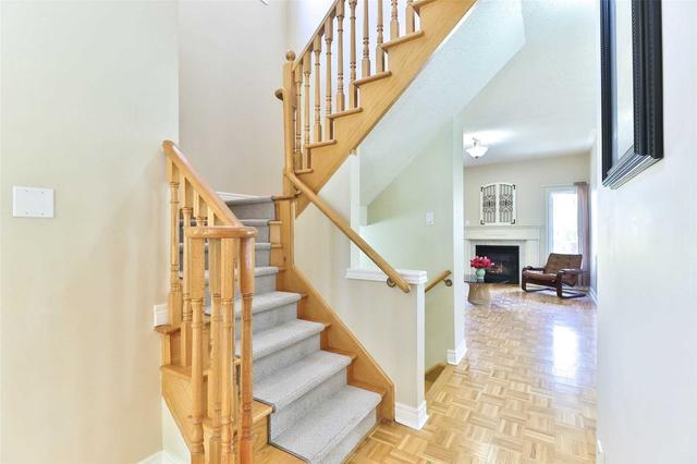 88 Amparo Dr, House detached with 3 bedrooms, 3 bathrooms and 2 parking in Vaughan ON | Image 36