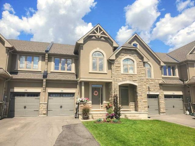 2398 Natasha Circ, House attached with 3 bedrooms, 3 bathrooms and 4 parking in Oakville ON | Image 1
