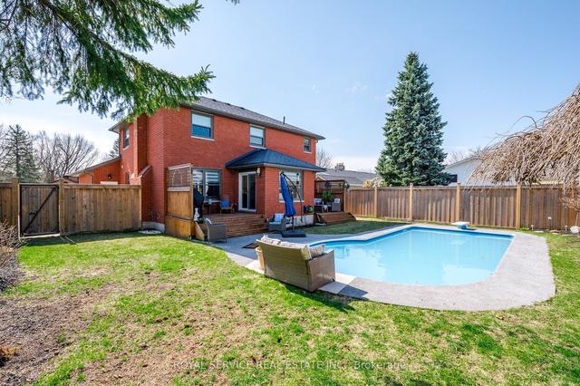2138 Lorraine Dr, House detached with 3 bedrooms, 4 bathrooms and 6 parking in Peterborough ON | Image 29