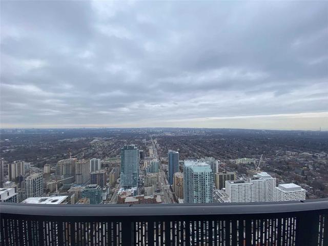 Ph 5807 - 8 Eglinton Ave, Condo with 2 bedrooms, 2 bathrooms and 1 parking in Toronto ON | Image 16