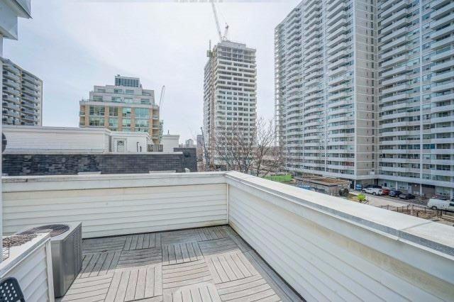 08 - 87 Lillian St, Townhouse with 2 bedrooms, 2 bathrooms and 1 parking in Toronto ON | Image 13