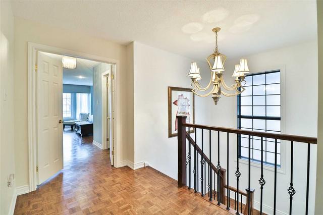 5645 Wells Pl, House detached with 4 bedrooms, 4 bathrooms and 5 parking in Mississauga ON | Image 11