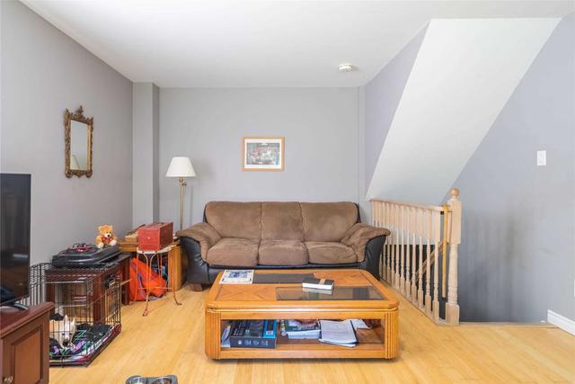 34 Willow Dr, House detached with 3 bedrooms, 2 bathrooms and 3 parking in Barrie ON | Image 24