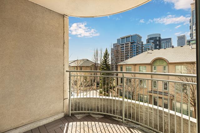 305 - 2111 Lake Shore Blvd W, Condo with 2 bedrooms, 2 bathrooms and 1 parking in Toronto ON | Image 10