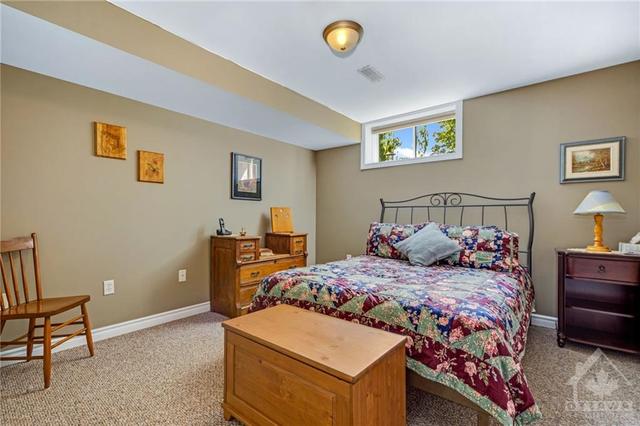 283 Daniel Crescent, House detached with 4 bedrooms, 2 bathrooms and 10 parking in Clarence Rockland ON | Image 17