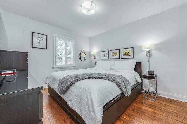 50 Ionview Rd, House detached with 3 bedrooms, 3 bathrooms and 3 parking in Toronto ON | Image 8