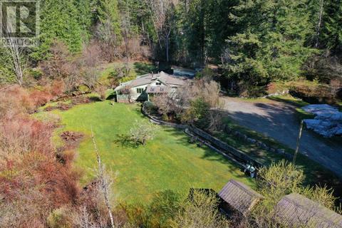 5653 Garden Bay Road, House detached with 2 bedrooms, 1 bathrooms and 10 parking in Sunshine Coast A BC | Card Image