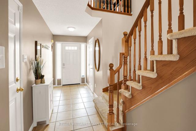 76 Magnolia Cres, House attached with 2 bedrooms, 3 bathrooms and 3 parking in Grimsby ON | Image 5