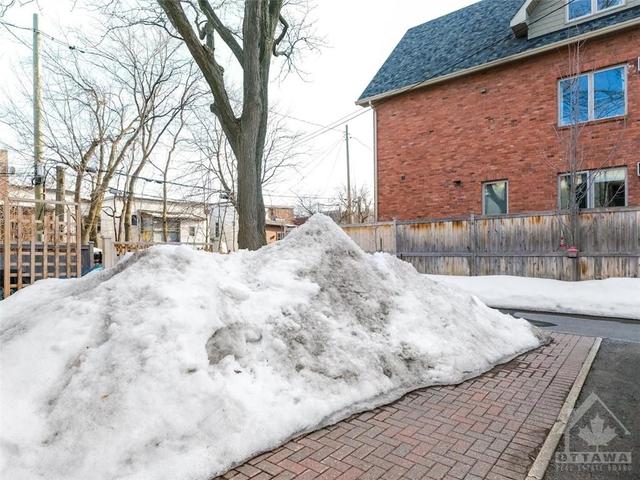 446 Bay Street, Townhouse with 3 bedrooms, 2 bathrooms and 1 parking in Ottawa ON | Image 30
