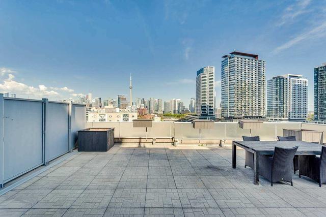 1014 - 1 Shaw St, Condo with 3 bedrooms, 2 bathrooms and 2 parking in Toronto ON | Image 9