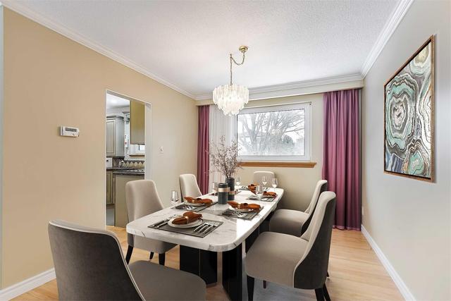 62 Kentish Cres, House detached with 3 bedrooms, 3 bathrooms and 2 parking in Toronto ON | Image 6