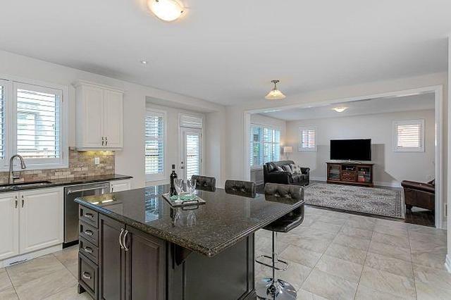 221 Cherryhurst Rd, House detached with 4 bedrooms, 4 bathrooms and 2 parking in Oakville ON | Image 9