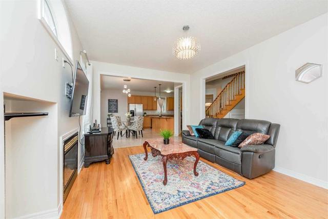 11 Finlayson Cres, House detached with 5 bedrooms, 4 bathrooms and 6 parking in Brampton ON | Image 10