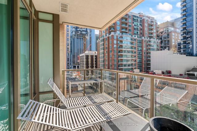 606 - 80 Yorkville Ave, Condo with 2 bedrooms, 3 bathrooms and 2 parking in Toronto ON | Image 13