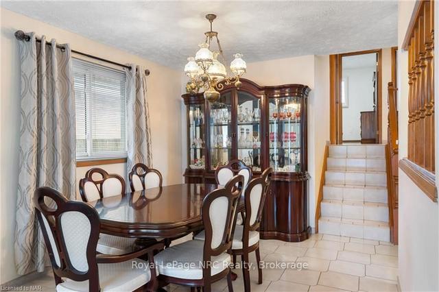 7835 Tad St, House detached with 3 bedrooms, 2 bathrooms and 3 parking in Niagara Falls ON | Image 36