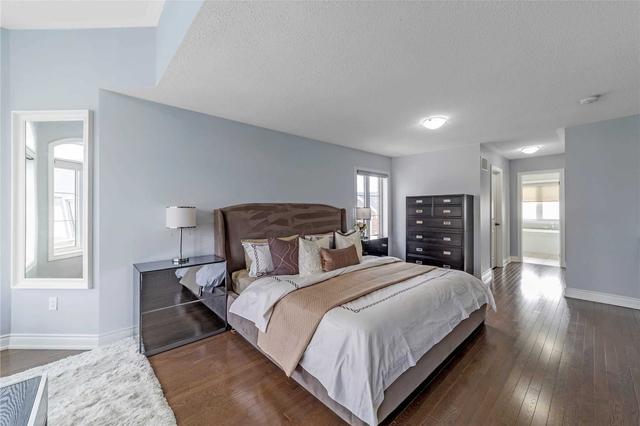 49 - 1331 Major Mackenzie Dr W, Condo with 3 bedrooms, 3 bathrooms and 3 parking in Vaughan ON | Image 4