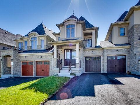 61 Robert Berry Cres, House attached with 4 bedrooms, 3 bathrooms and 3 parking in King ON | Image 1