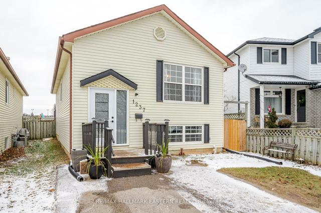 1237 Huntington Circ, House detached with 2 bedrooms, 2 bathrooms and 3 parking in Peterborough ON | Image 31