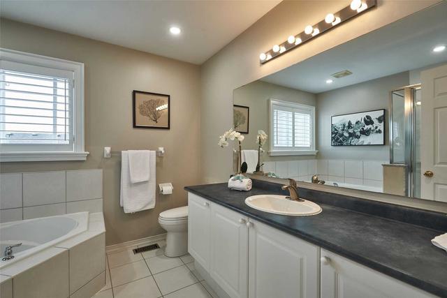 1 O'shea Cres, House detached with 4 bedrooms, 4 bathrooms and 4 parking in Ajax ON | Image 14