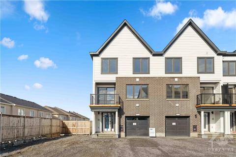 571 Woven Private, Townhouse with 2 bedrooms, 3 bathrooms and 2 parking in Ottawa ON | Card Image