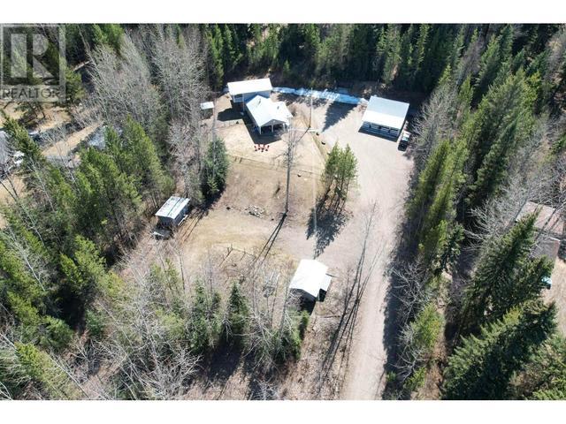 1071 Marsh Road, House detached with 3 bedrooms, 2 bathrooms and null parking in Cariboo I BC | Image 4